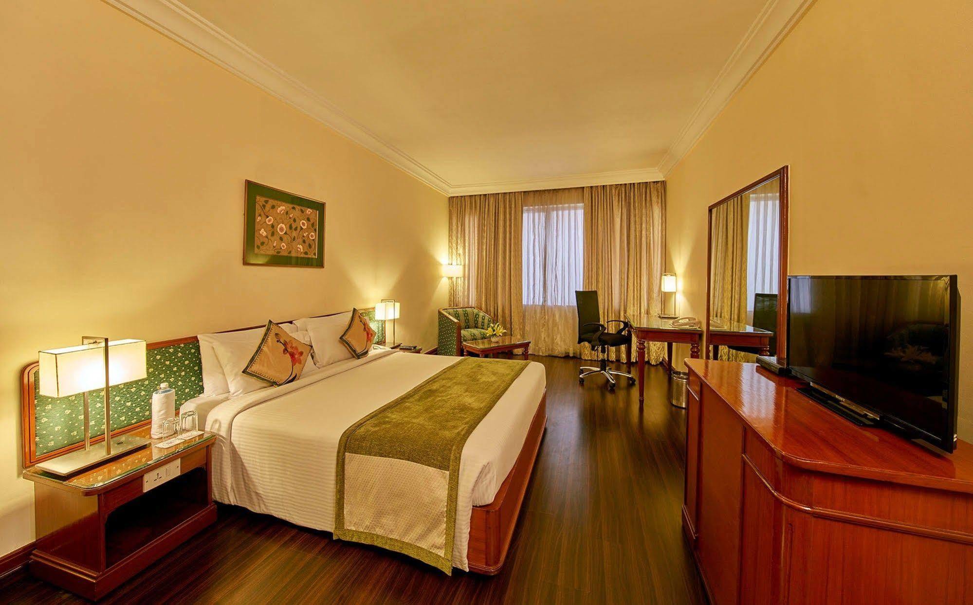 Royal Orchid Central Bangalore, Mg Road Ngoại thất bức ảnh