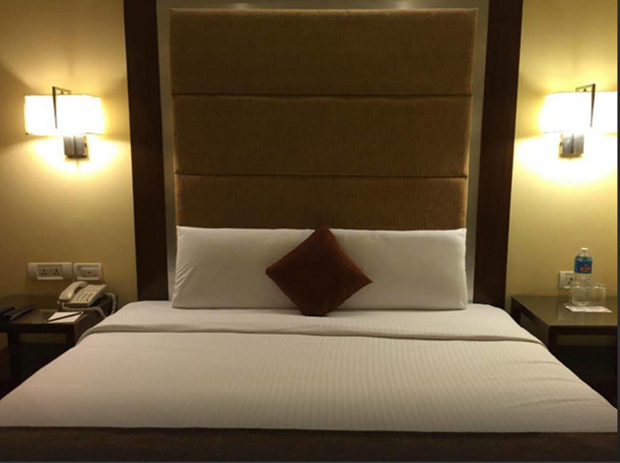 Royal Orchid Central Bangalore, Mg Road Ngoại thất bức ảnh